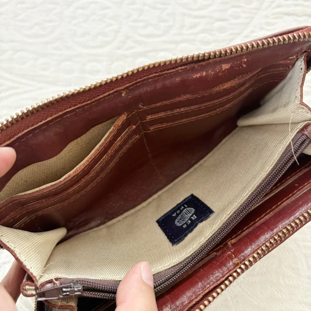 Res Ipsa Kilim Leather Clutch Accordion Wristlet Wallet